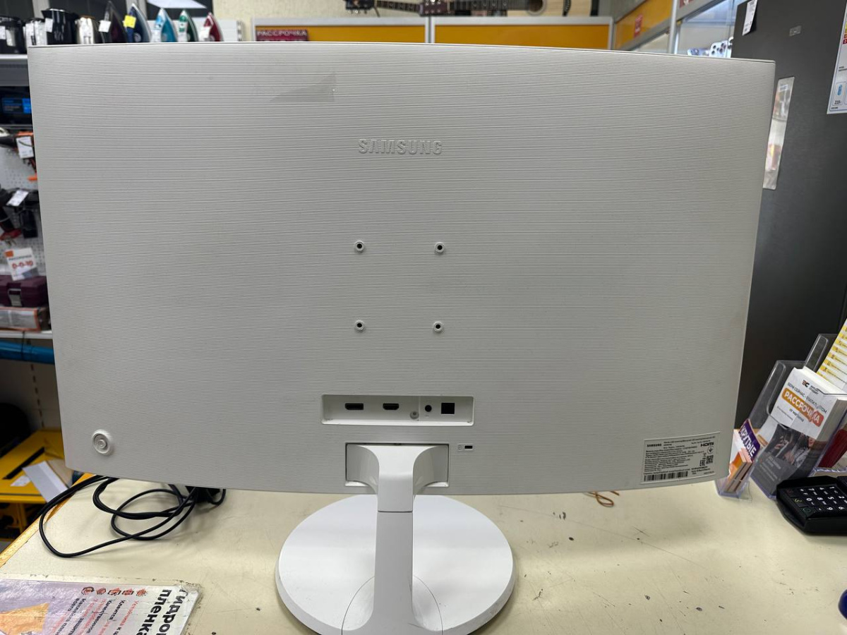Монитор Samsung LC32F391FWIXCI