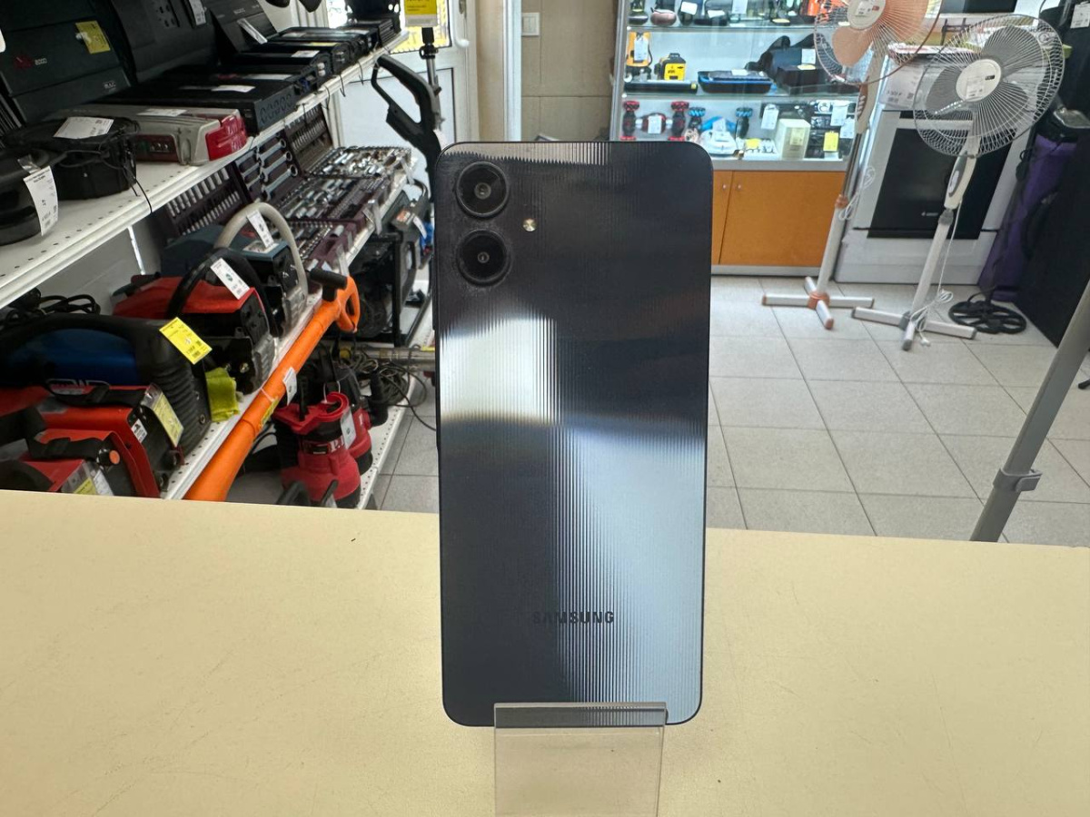Смартфон Samsung Galaxy A06 4/64