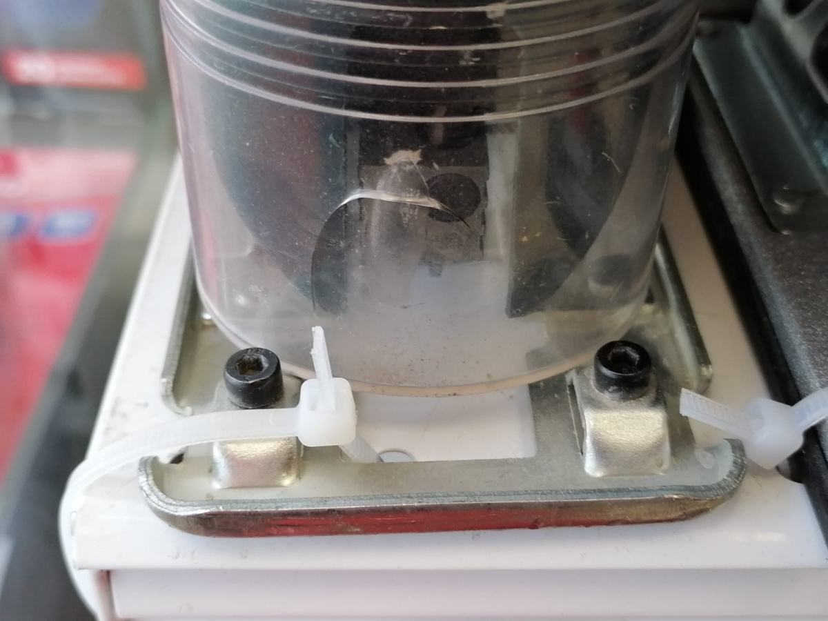 Лобзик Bort BPS 570U