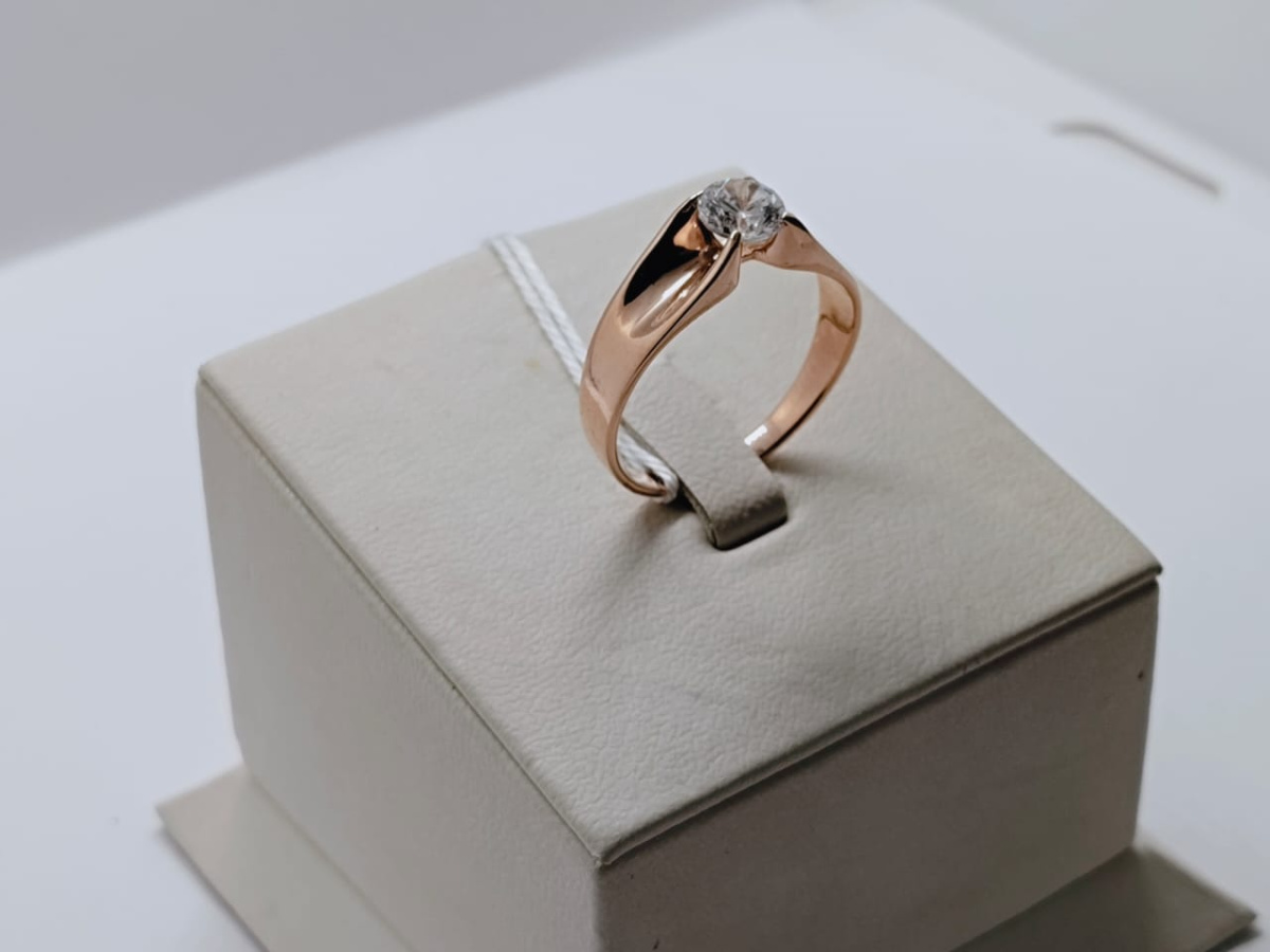 КОЛЬЦО С КАМНЕМ (Au 585)