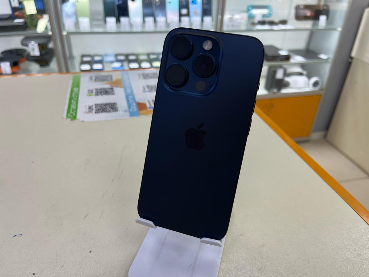 Смартфон Apple Iphone 15 Pro 256Gb