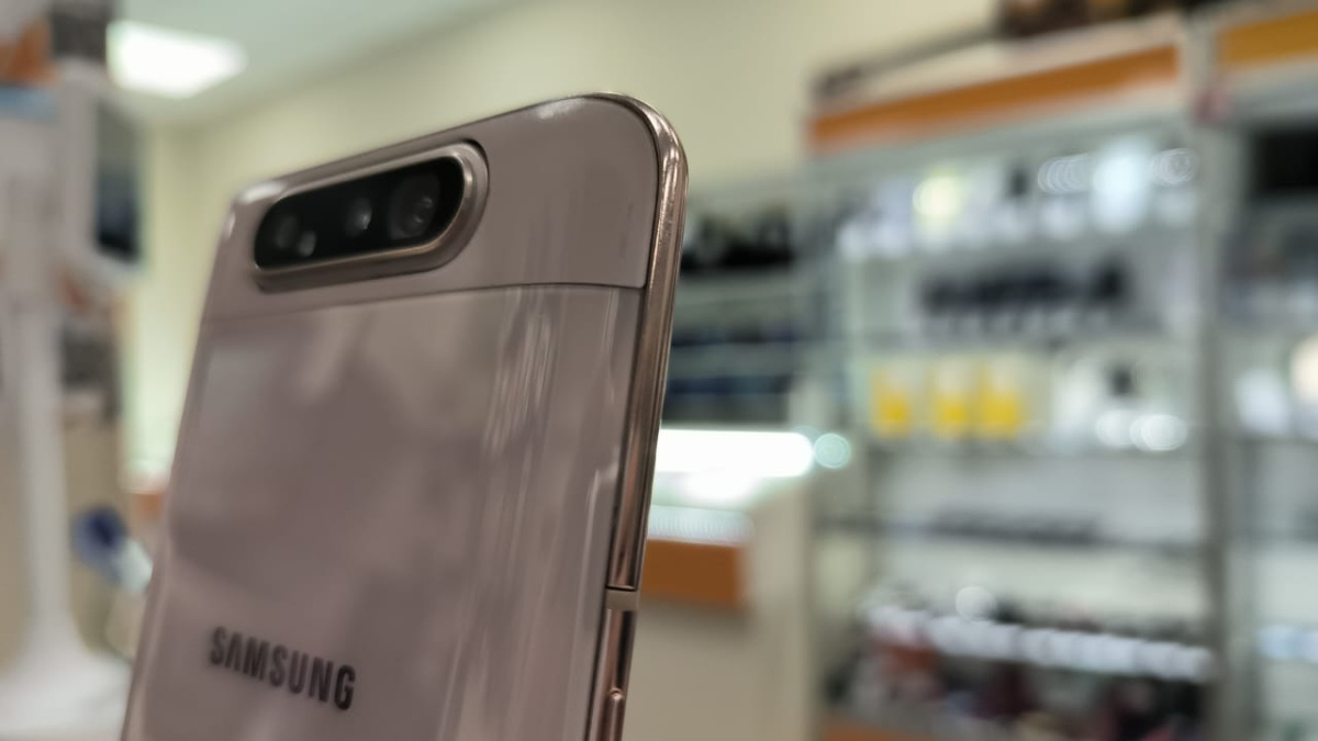 Смартфон Samsung Galaxy A80 8/128