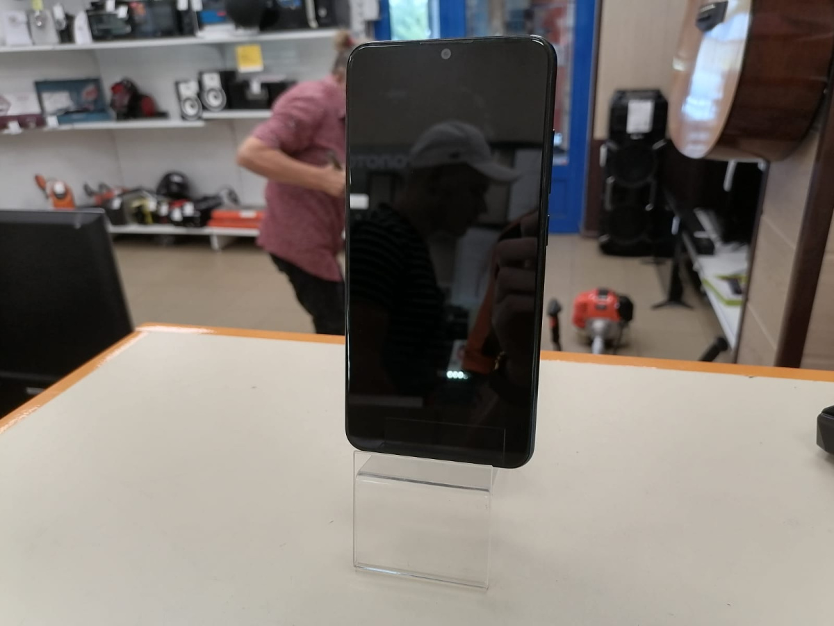 Смартфон Vivo 1820