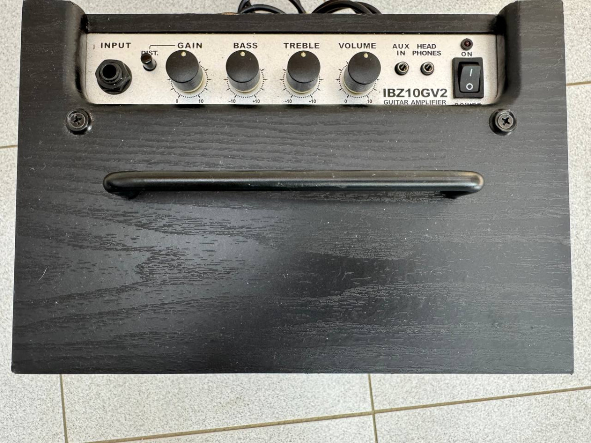 Комбоусилитель для гитар IBANEZ IBZ10GV2