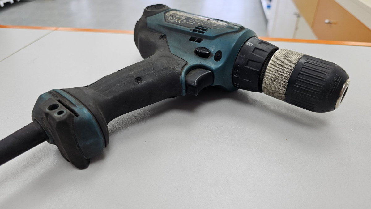 Шуруповерт Makita DF330D