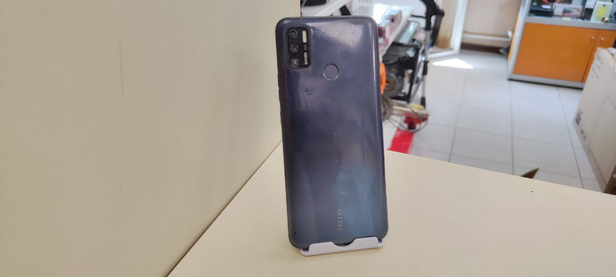 Смартфон Tecno SPARK 5 Air 2/32