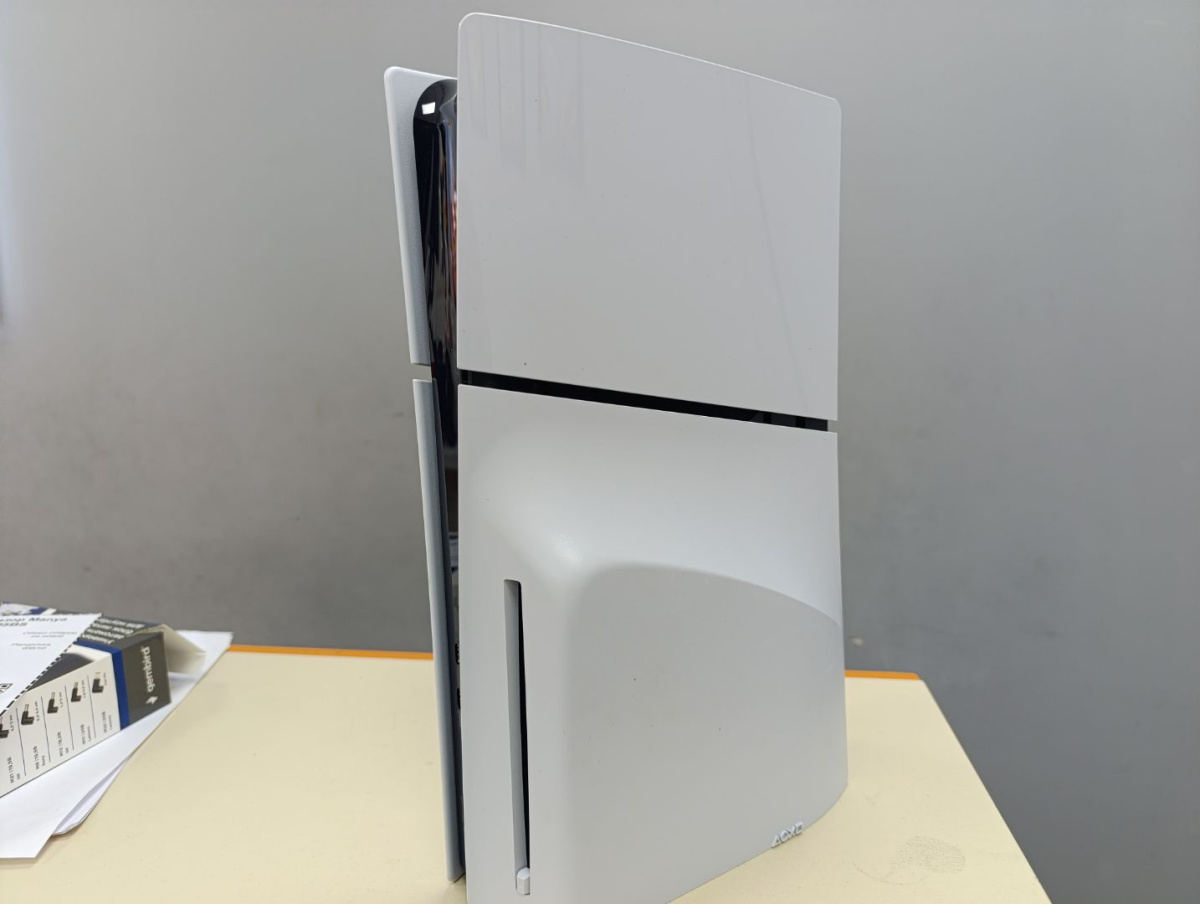 Игровая приставка PlayStation 5 Slim 1TB (С дисководом)