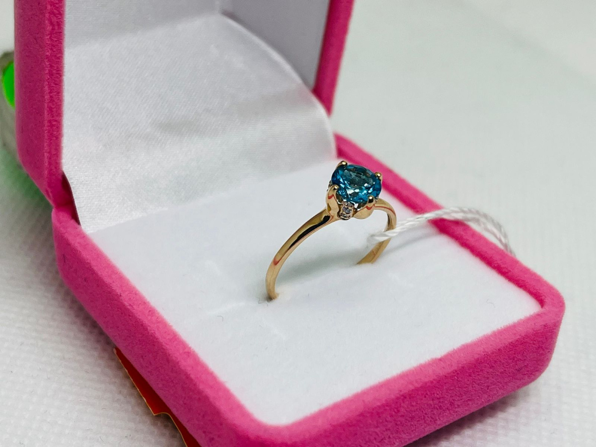 КОЛЬЦО С КАМНЯМИ (Au 585)