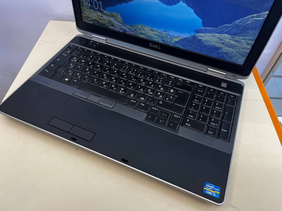 Ноутбук DELL; Core i5-3230M, Intel HD Graphics 4000, 4 Гб, 480 Гб, 650 Гб