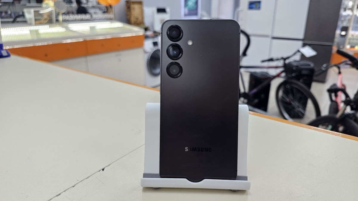 Смартфон Samsung Galaxy S24 8/128