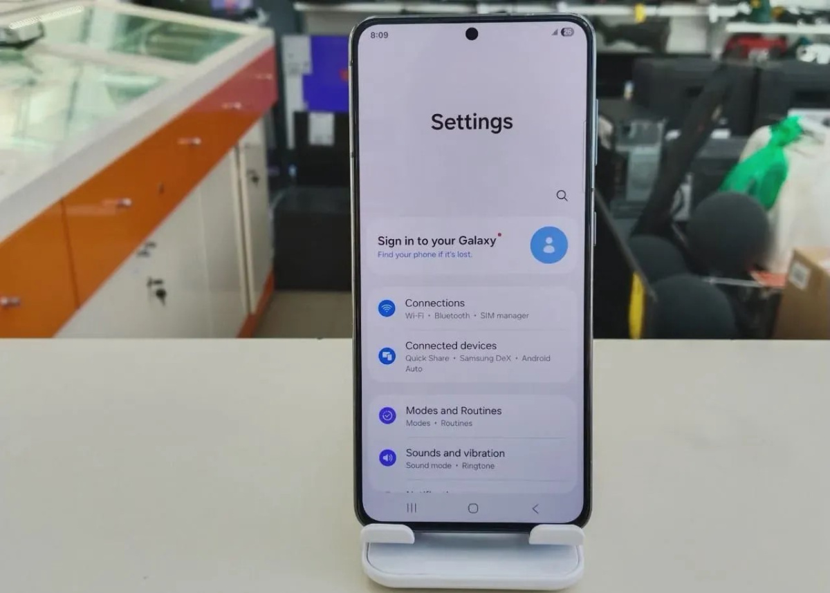Смартфон Samsung Galaxy S21 5G 8/128