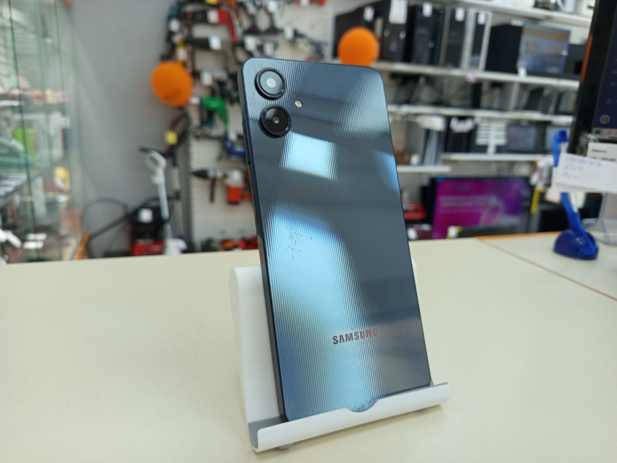 Смартфон Samsung Galaxy A06 4/64
