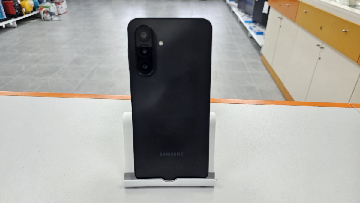 Смартфон Samsung Galaxy A17 4/128