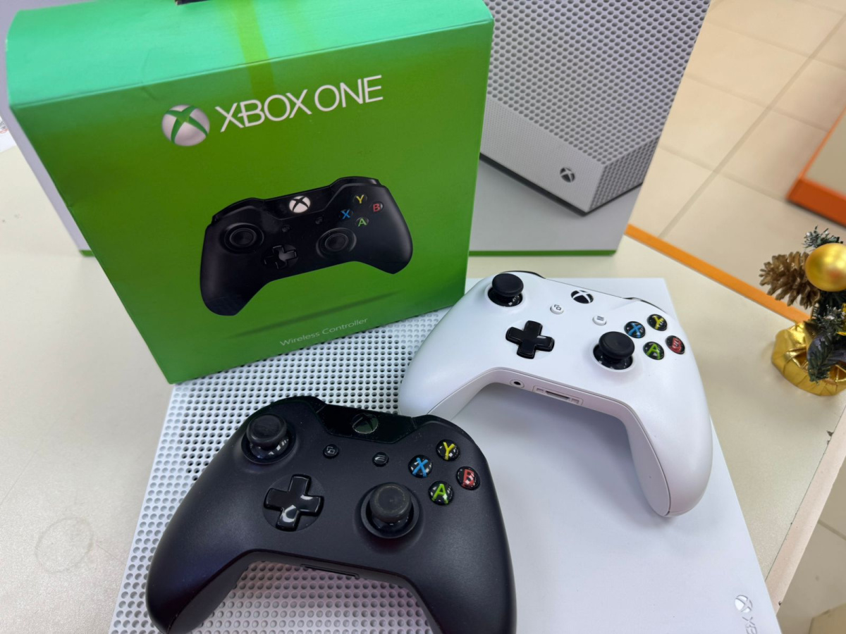 Игровая приставка Xbox One S 500Gb