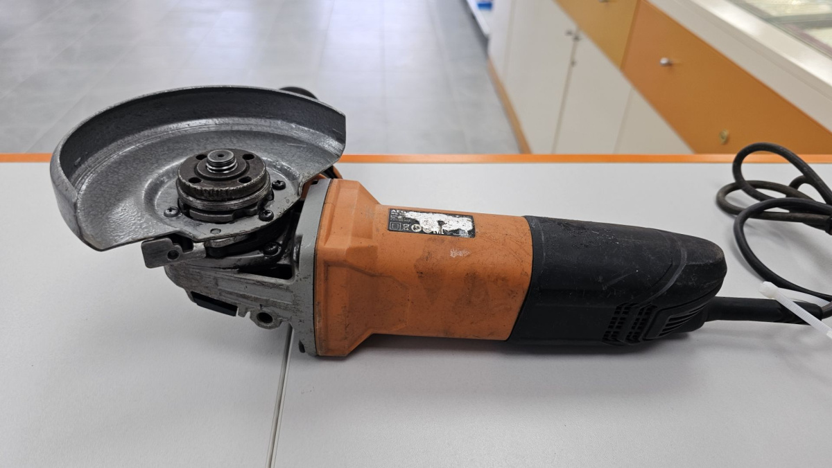 Угловая шлифмашина AEG WS 10-125
