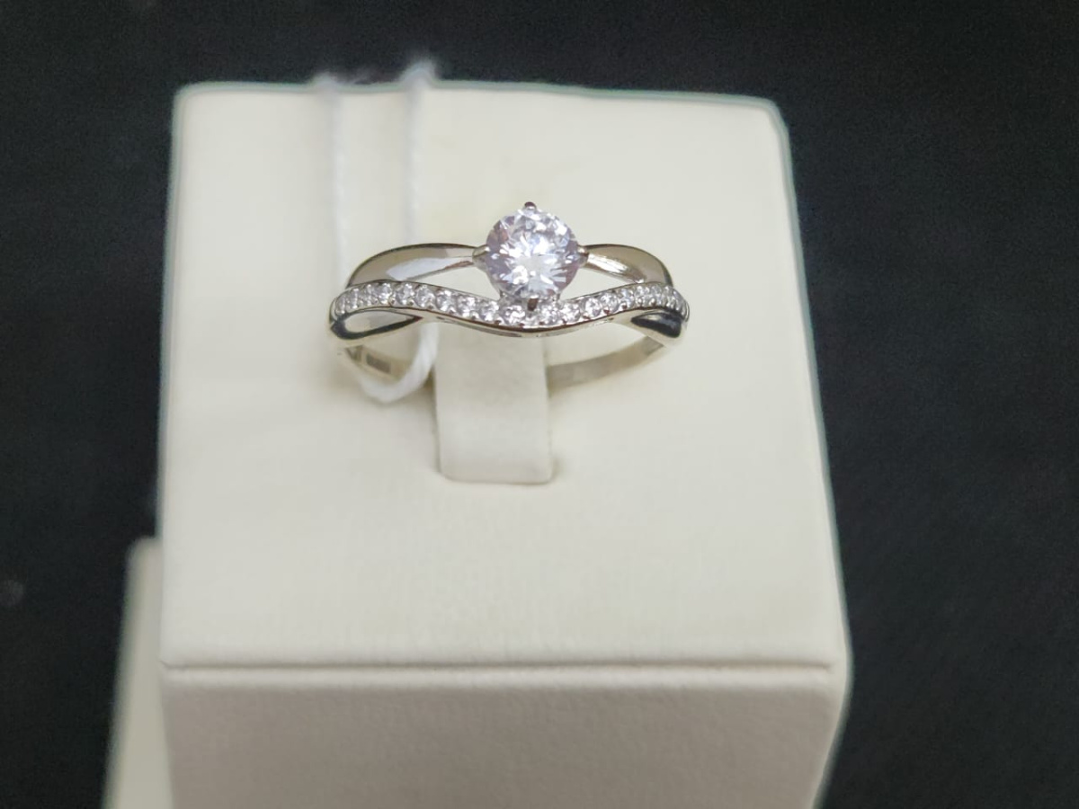 КОЛКМИ585 КОЛЬЦО С КАМНЯМИ (Au 585)