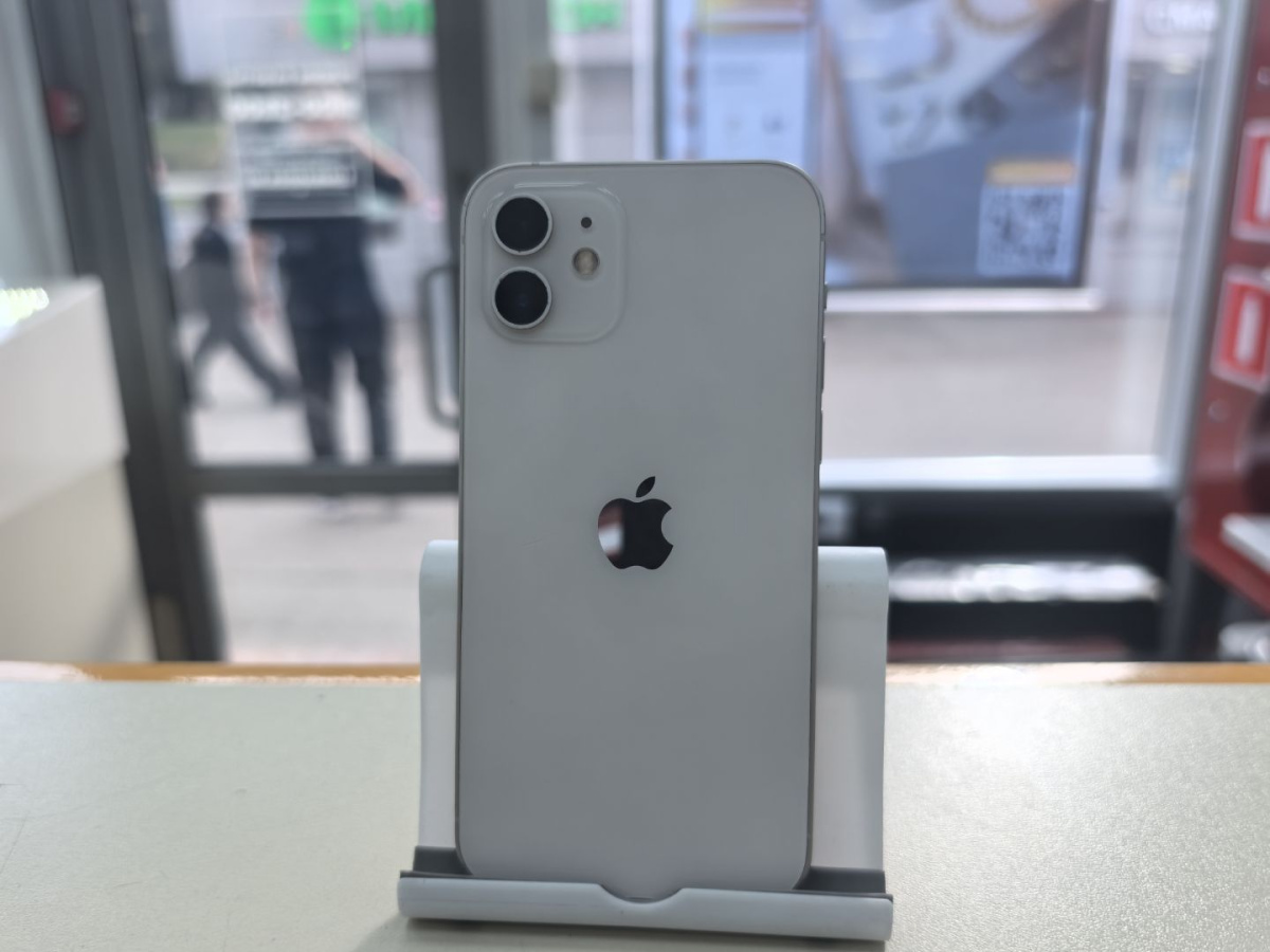 Смартфон Apple iPhone 12 128Gb