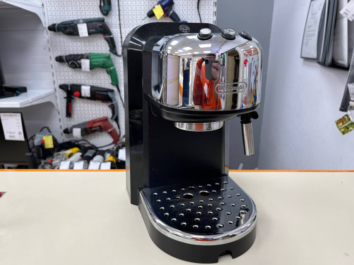 Кофемашина Delonghi EC271