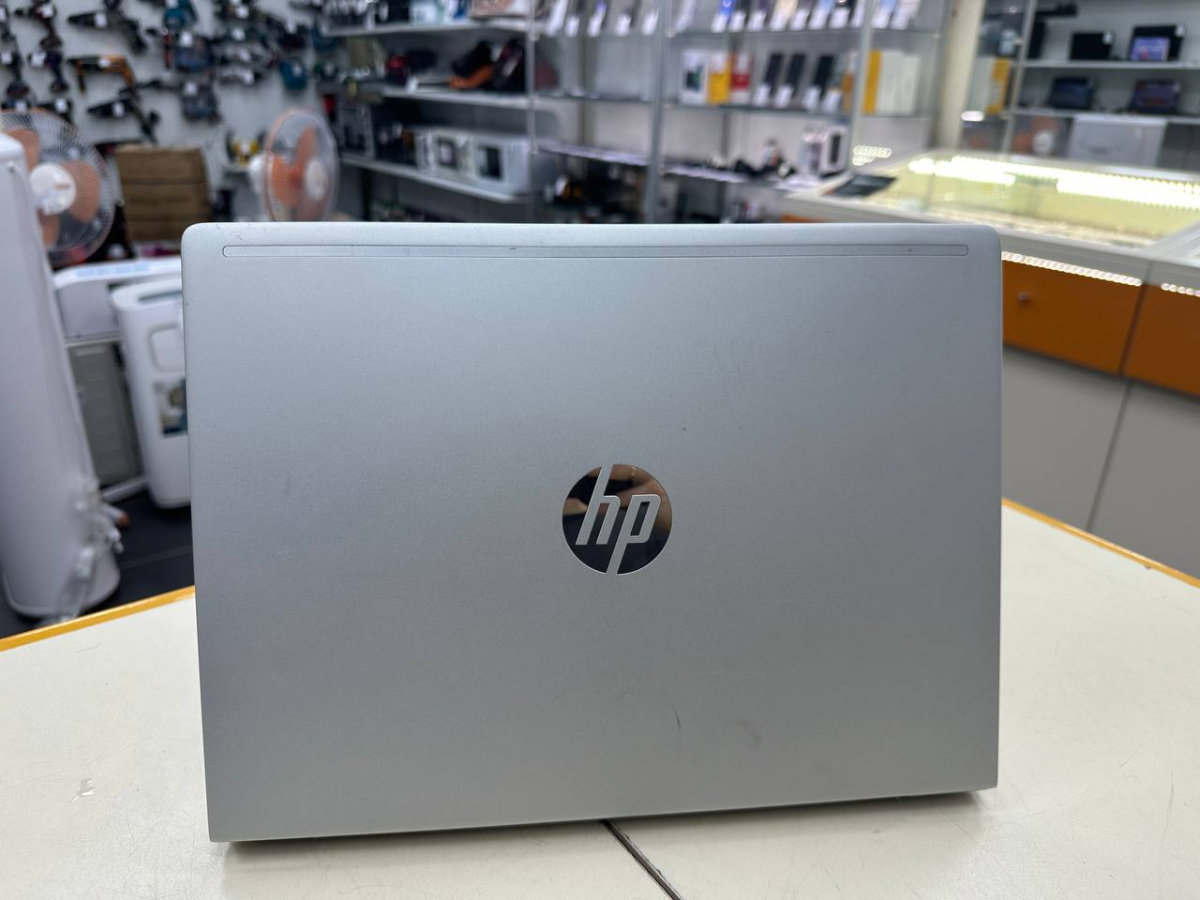 Ноутбук HP; Core i5-8265U, Intel UHD Graphics 620, 16 Гб, 256 Гб, Нет