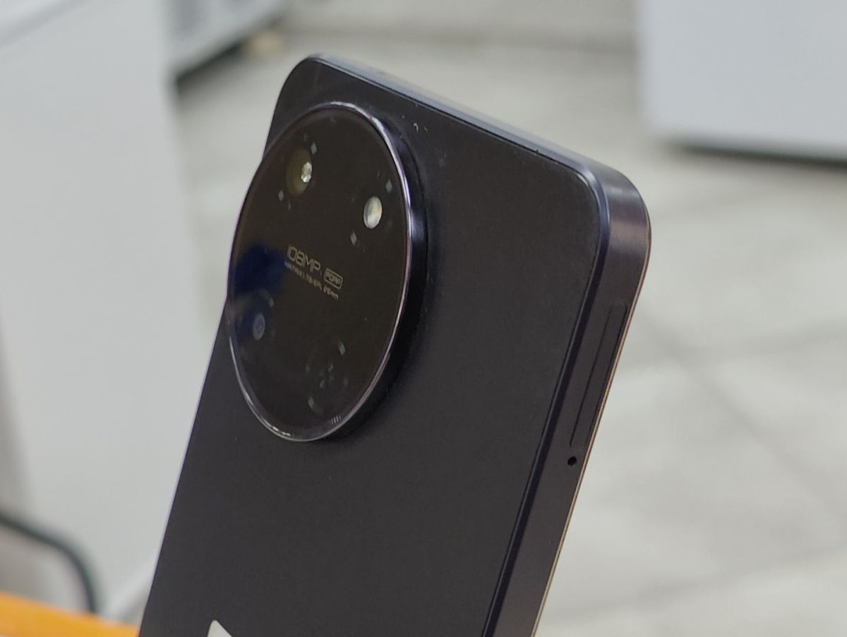 Смартфон Realme 11 8/256