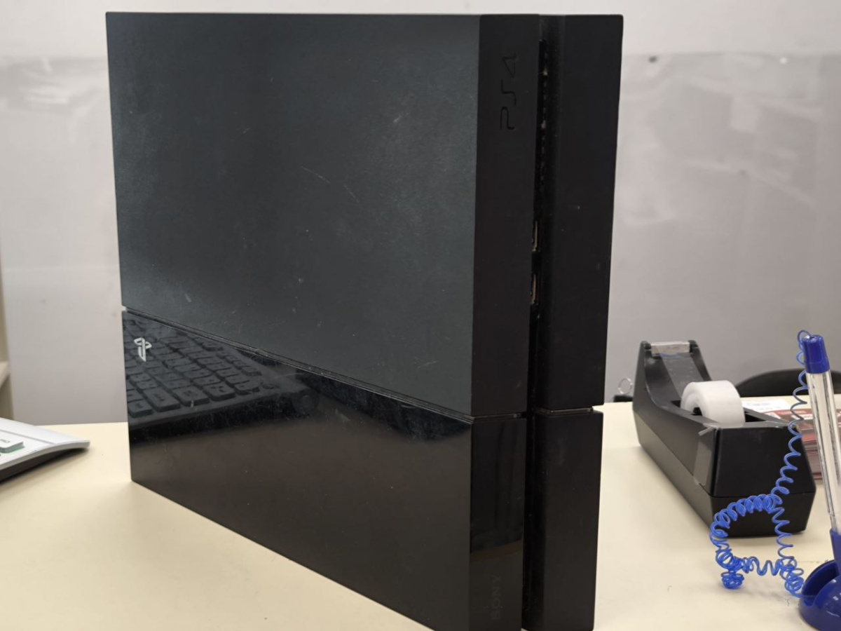 Игровая приставка PlayStation 4 FAT 500GB