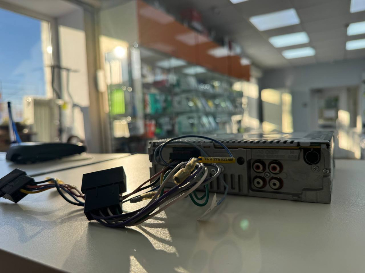 МАГНИТОЛА SONY cdx-gt437ue