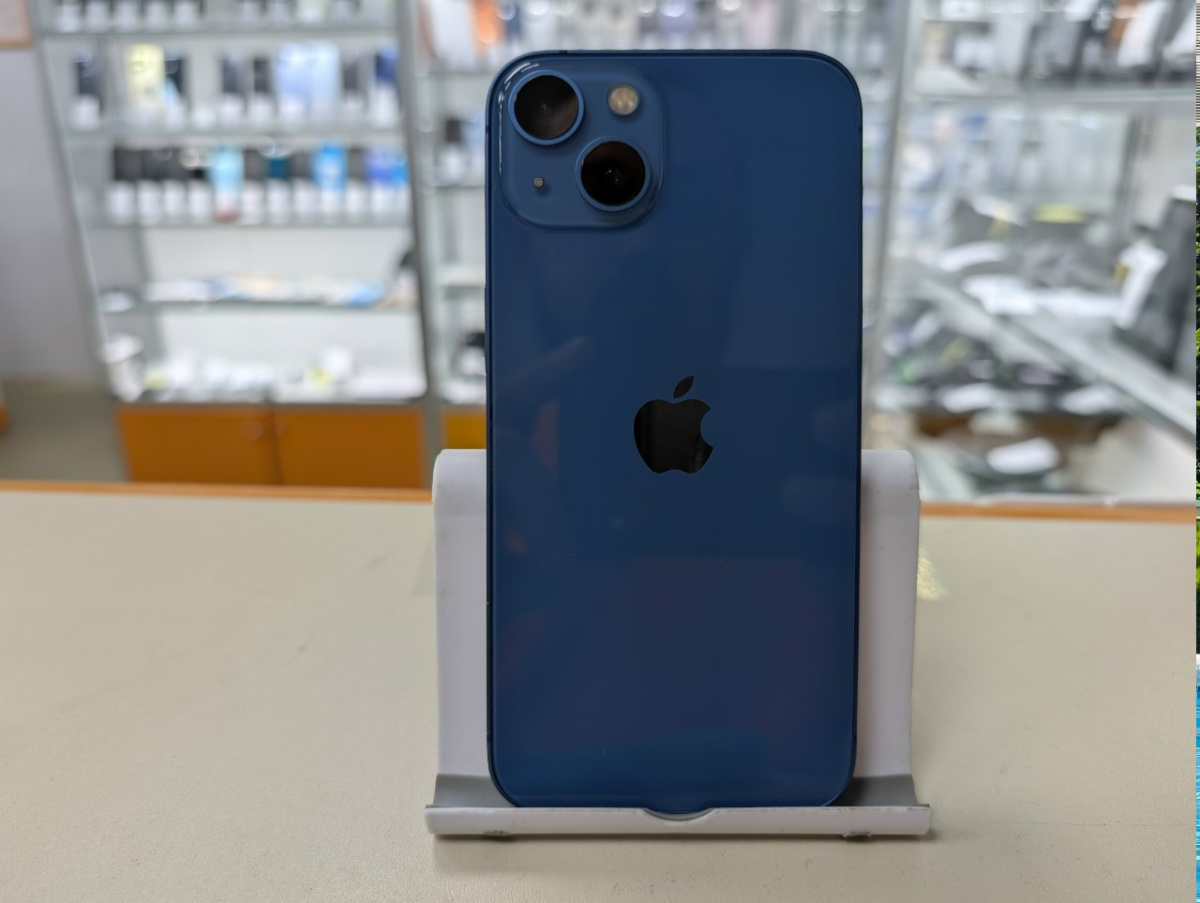 Смартфон Apple iPhone 13 128Gb
