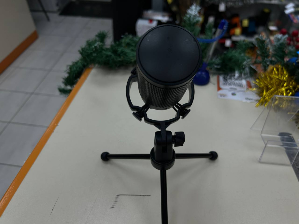 Микрофон Fifine A6V