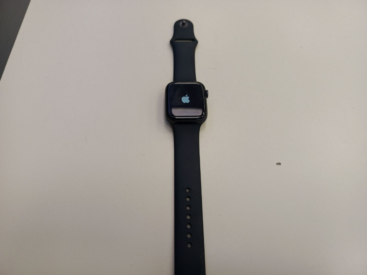 Смарт-часы Apple Watch Series 6 44 мм
