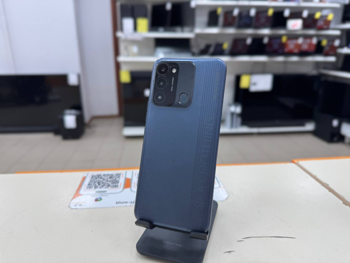 Смартфон Tecno Spark 8C 4/64
