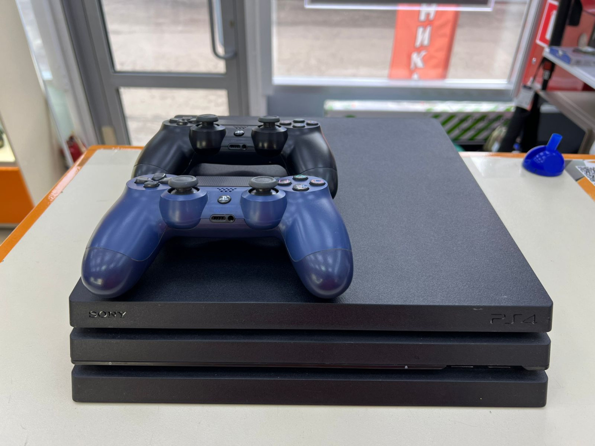 Игровая приставка PlayStation 4 Pro 1Tb