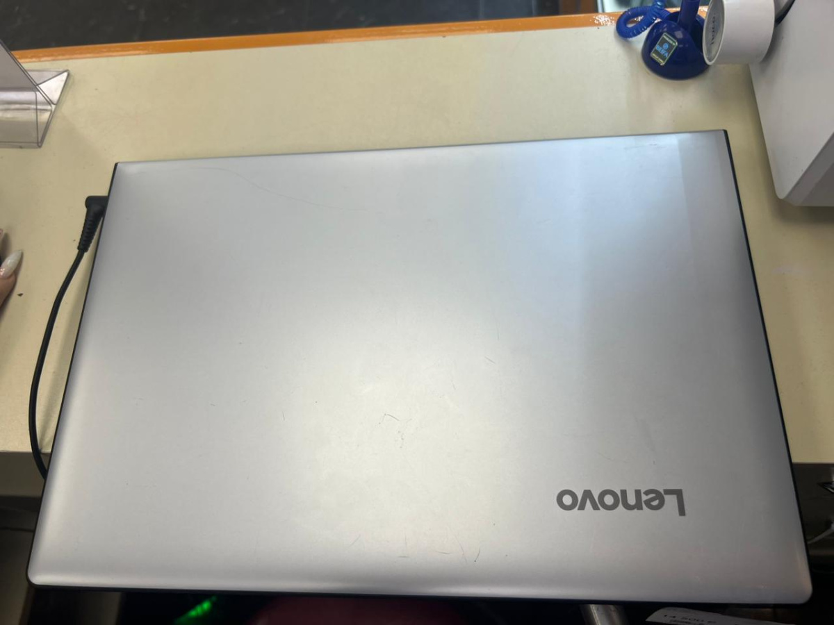 Ноутбук Lenovo; Core i3-6006U, Intel HD Graphics 520, 4 Гб, 128 Гб, 1 Tb