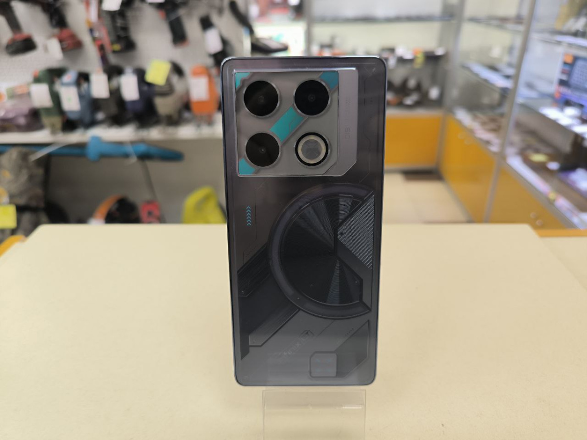 Смартфон Infinix GT 20 PRO