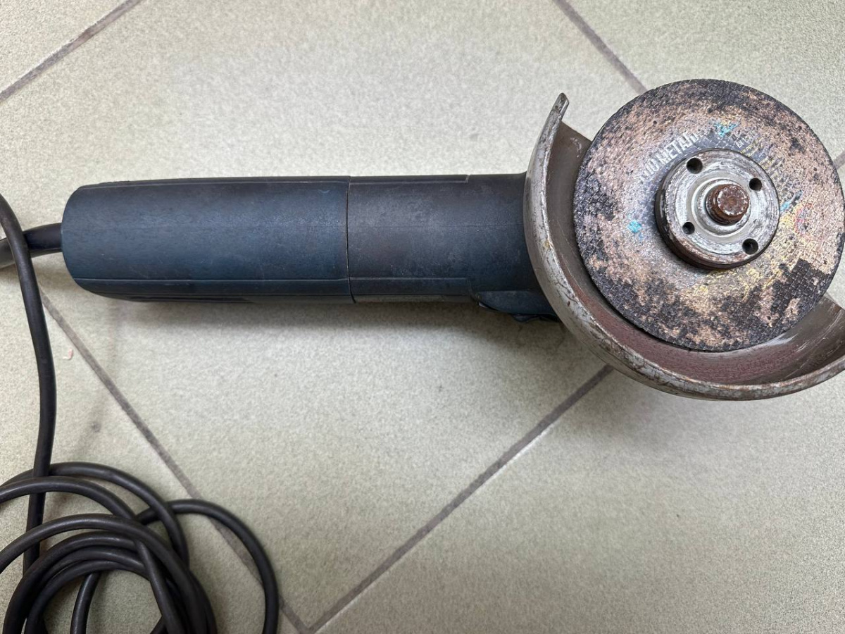 Угловая шлифмашина Bosch GWS 9-125S