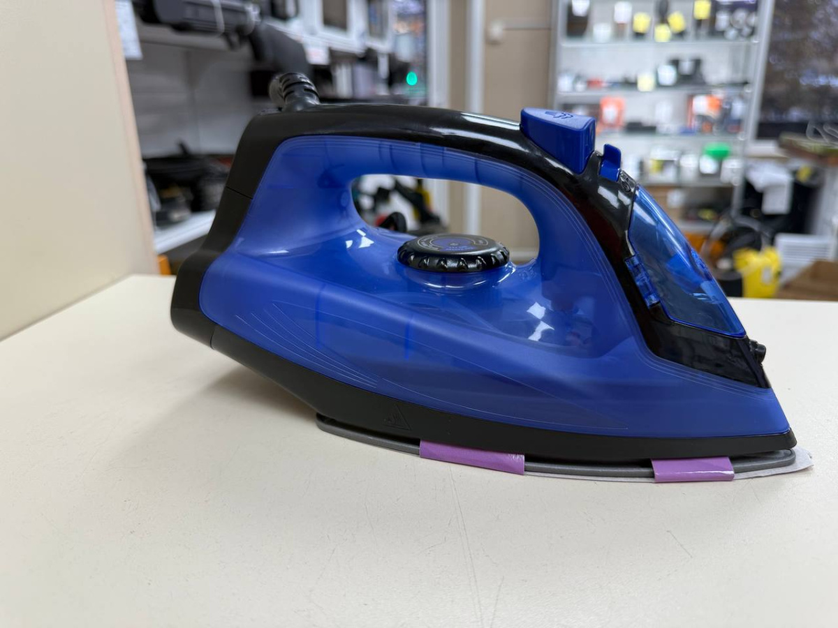 Утюг Centek CT-2360