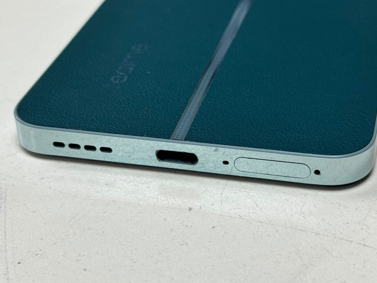 Смартфон Realme 12+ 12/256