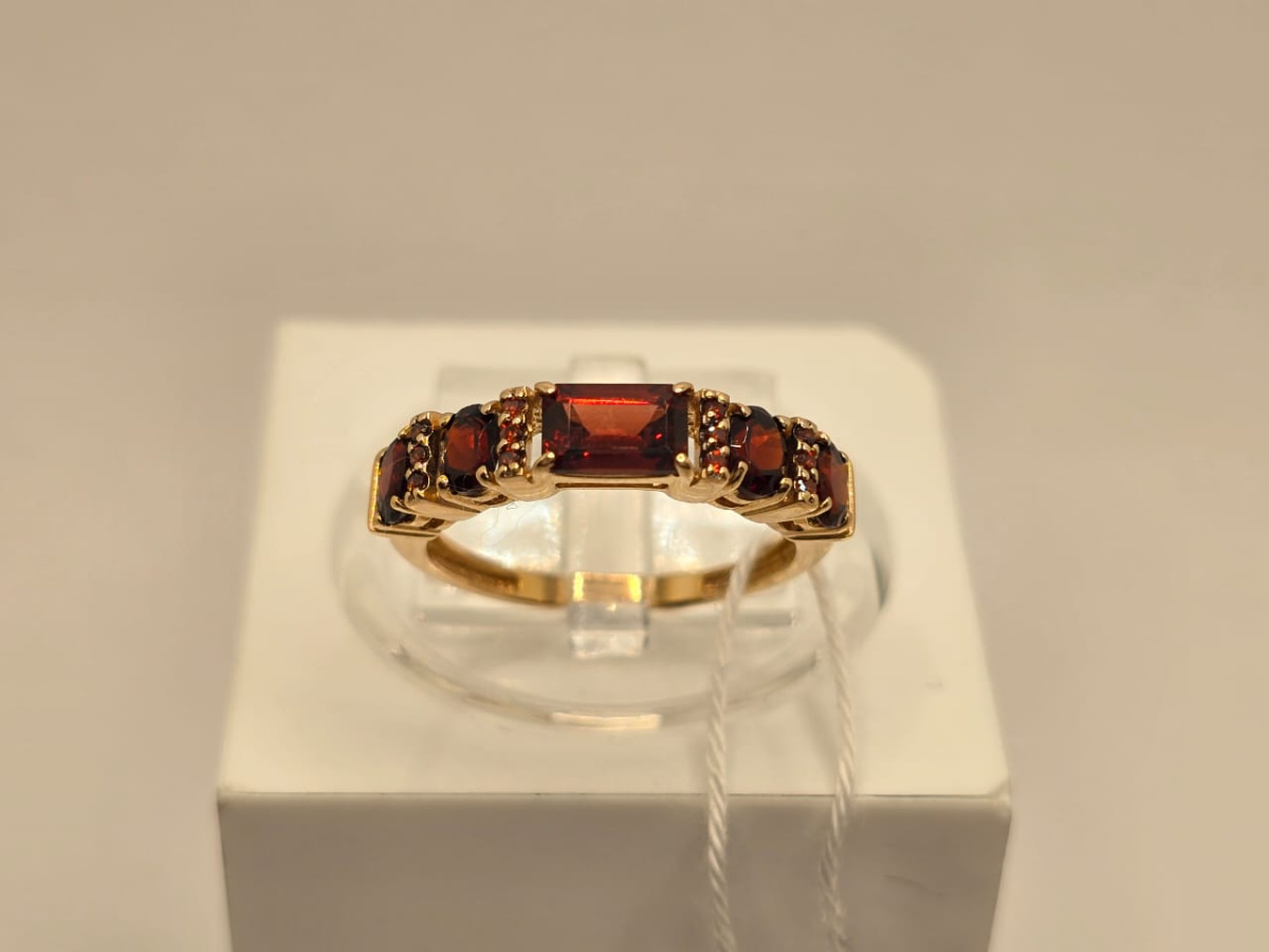 КОЛКМИ585 КОЛЬЦО С КАМНЯМИ (Au 585)