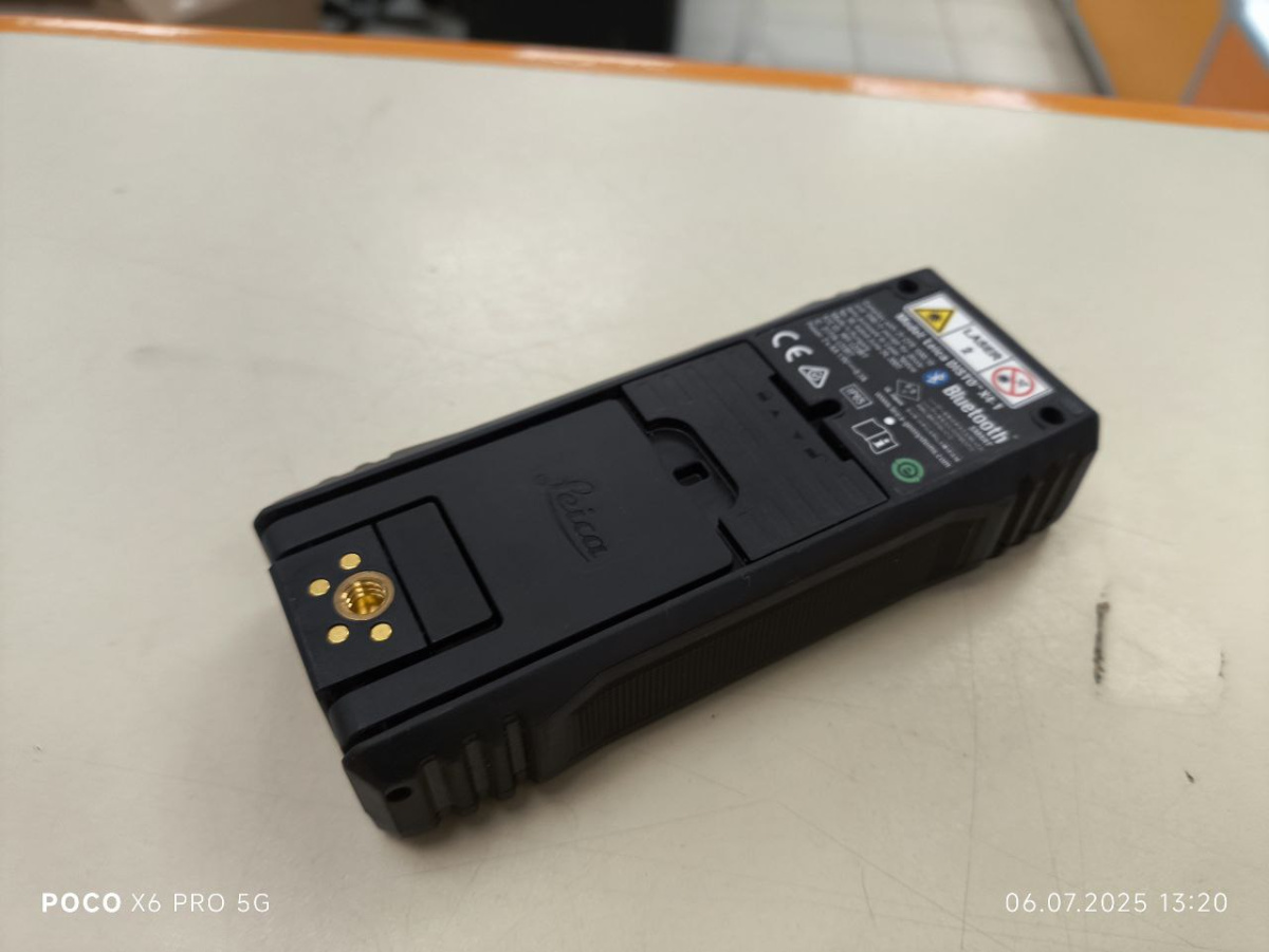 Дальномер Leica Disto X4