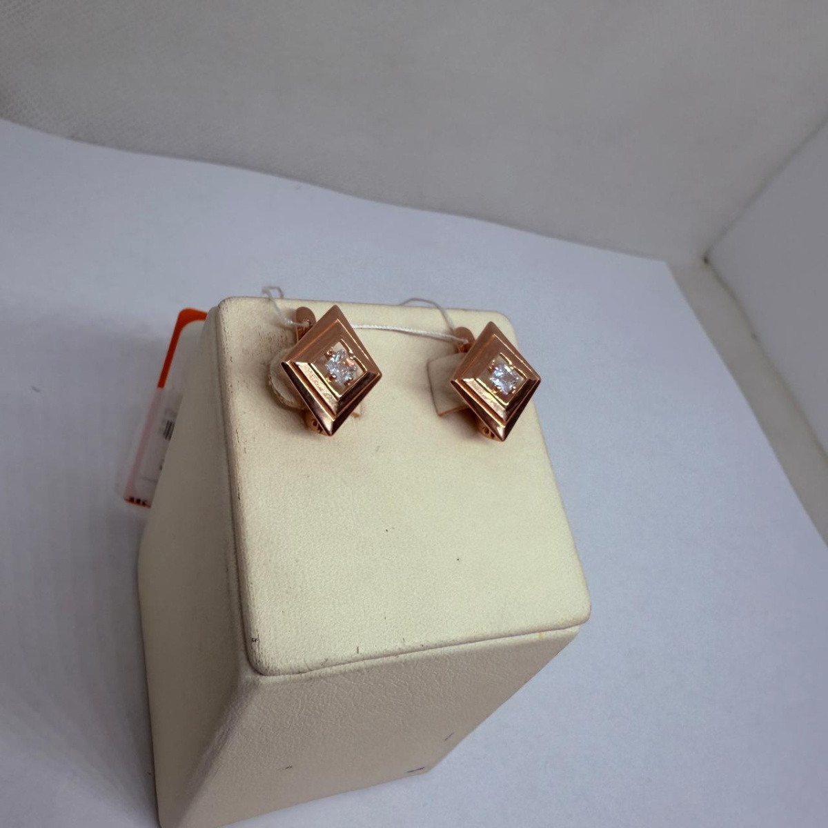 СЕРЬГИ С КАМНЕМ (Au 585)