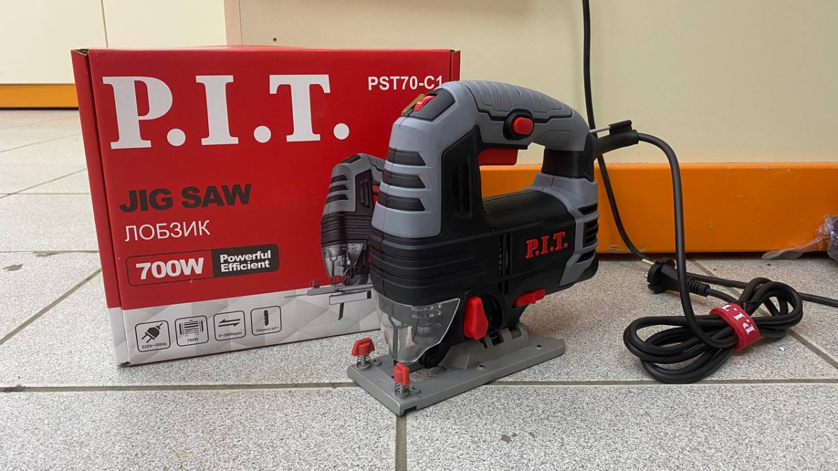 Лобзик P.I.T. PST70-C1