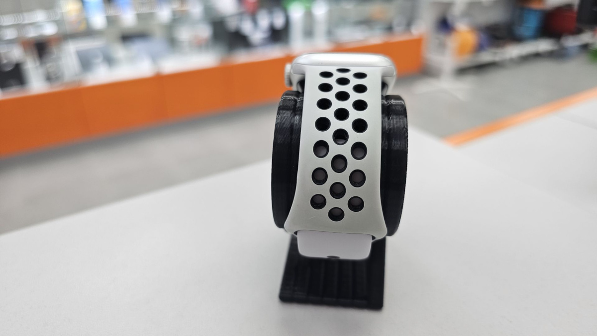 Смарт-часы Apple Watch Series 4 40 мм