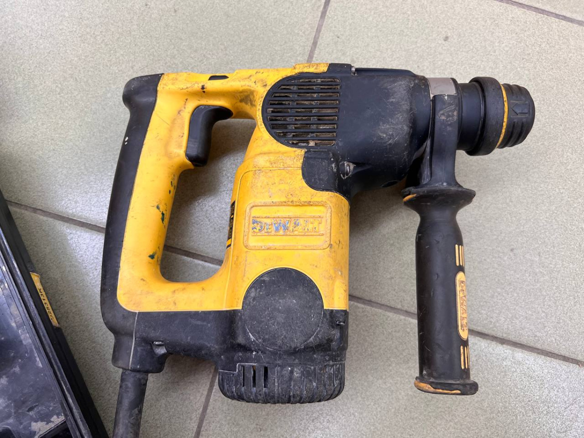 Перфоратор Dewalt D25313-QS