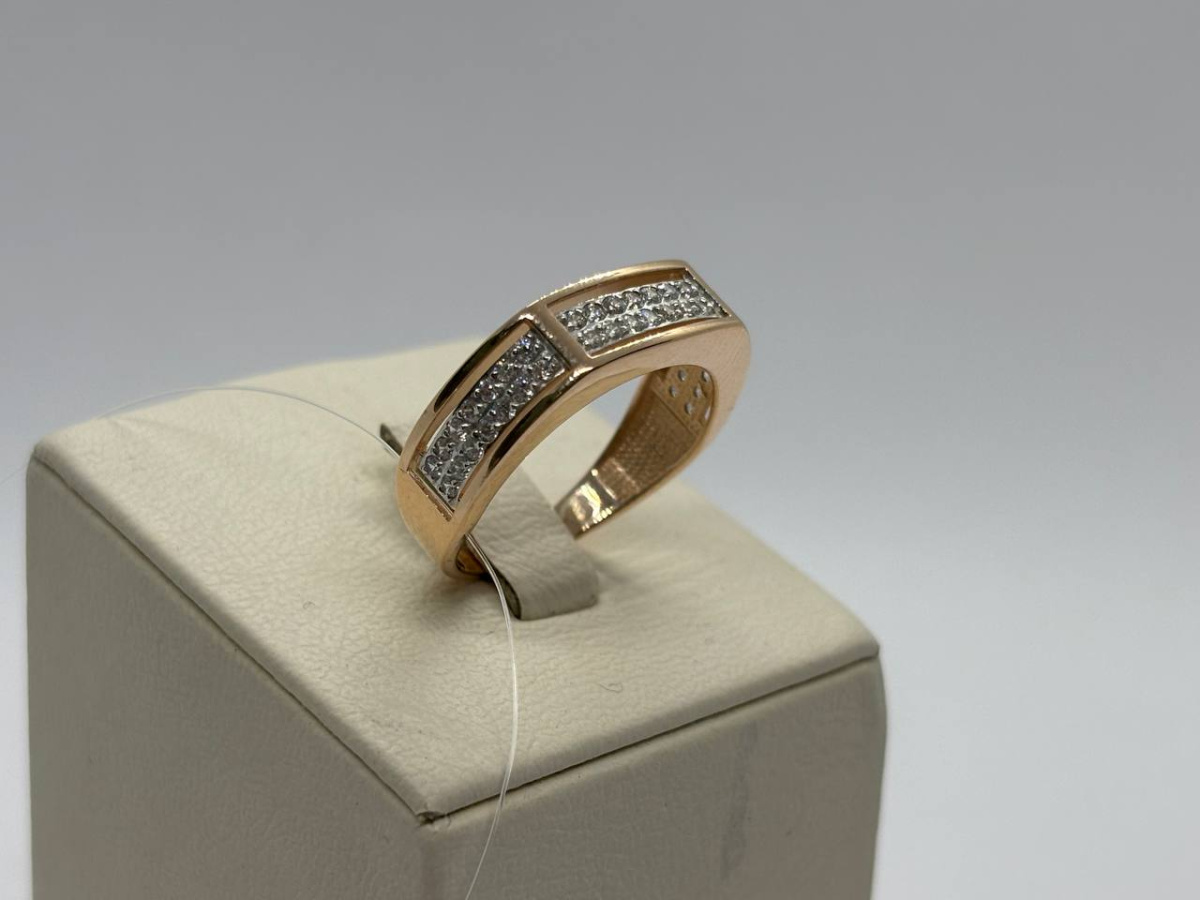 КОЛЬЦО С КАМНЯМИ (Au 585)