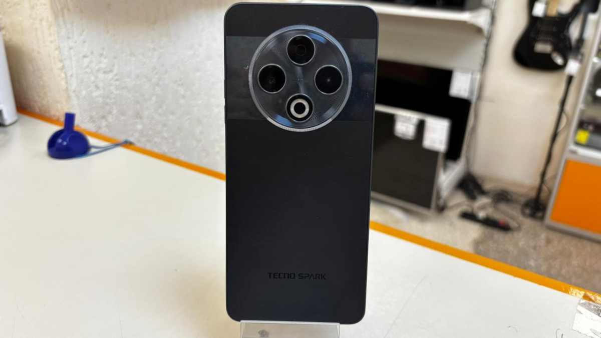 Смартфон Tecno SPARK 30 4/128