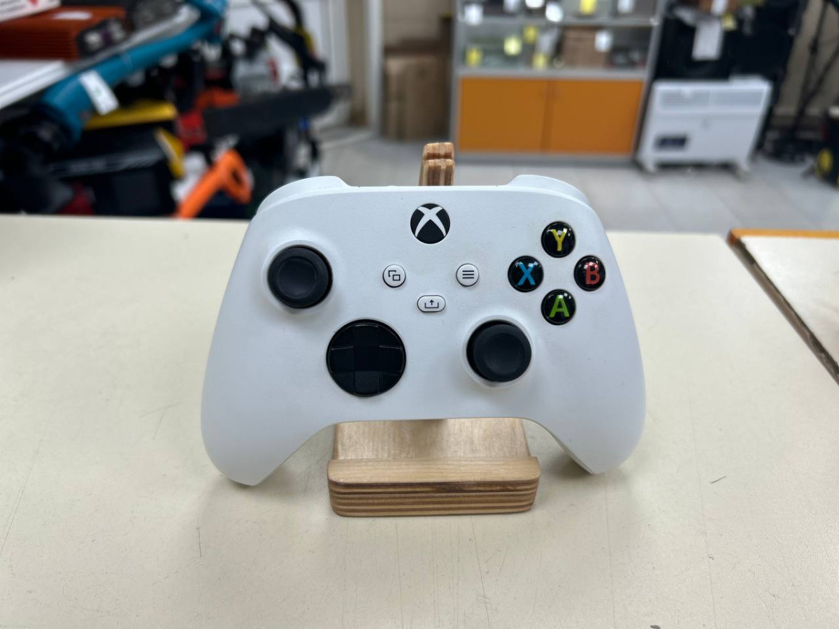 Игровая приставка Xbox Series S 512Gb SSD Игровая приставка Xbox Series S 512Gb SSD