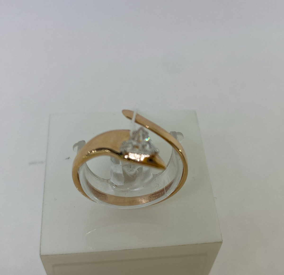 КОЛЬЦО С КАМНЕМ (Au 585)