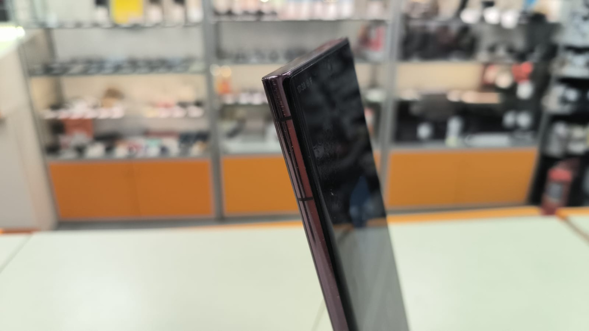 Смартфон Samsung Galaxy S22 Ultra 8/128