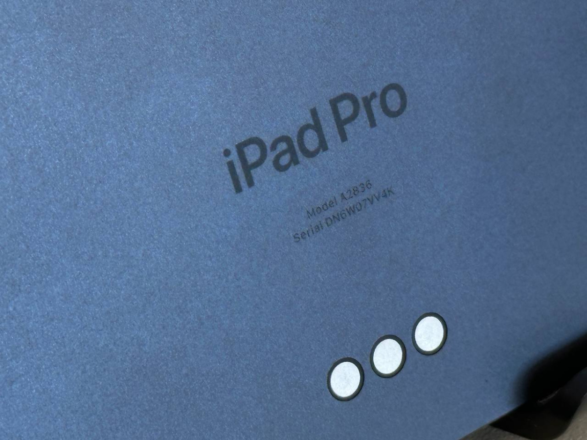 Планшет Apple iPad Pro 256 ГБ(11 дюймов, M4) 2024 A2836 (Wi-Fi)