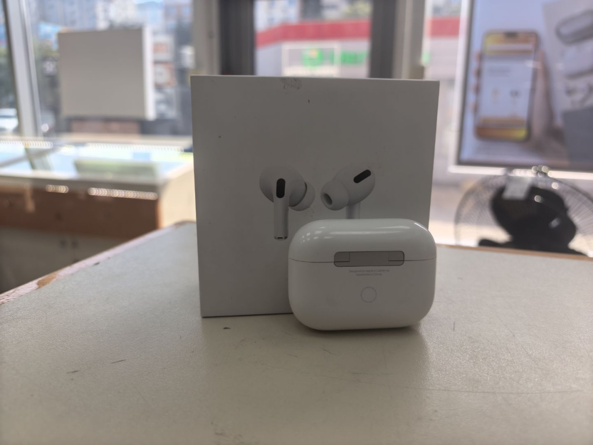 Наушники беспроводные Apple AirPods Pro