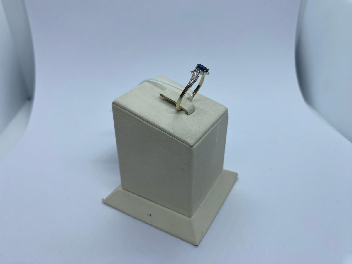 КОЛКМИ585 КОЛЬЦО С КАМНЯМИ (Au 585)